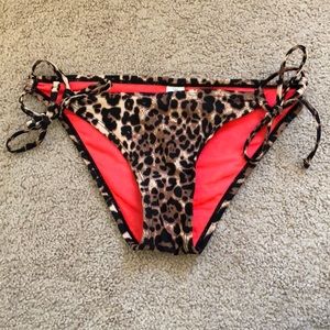 Cheetah print swim bottoms
